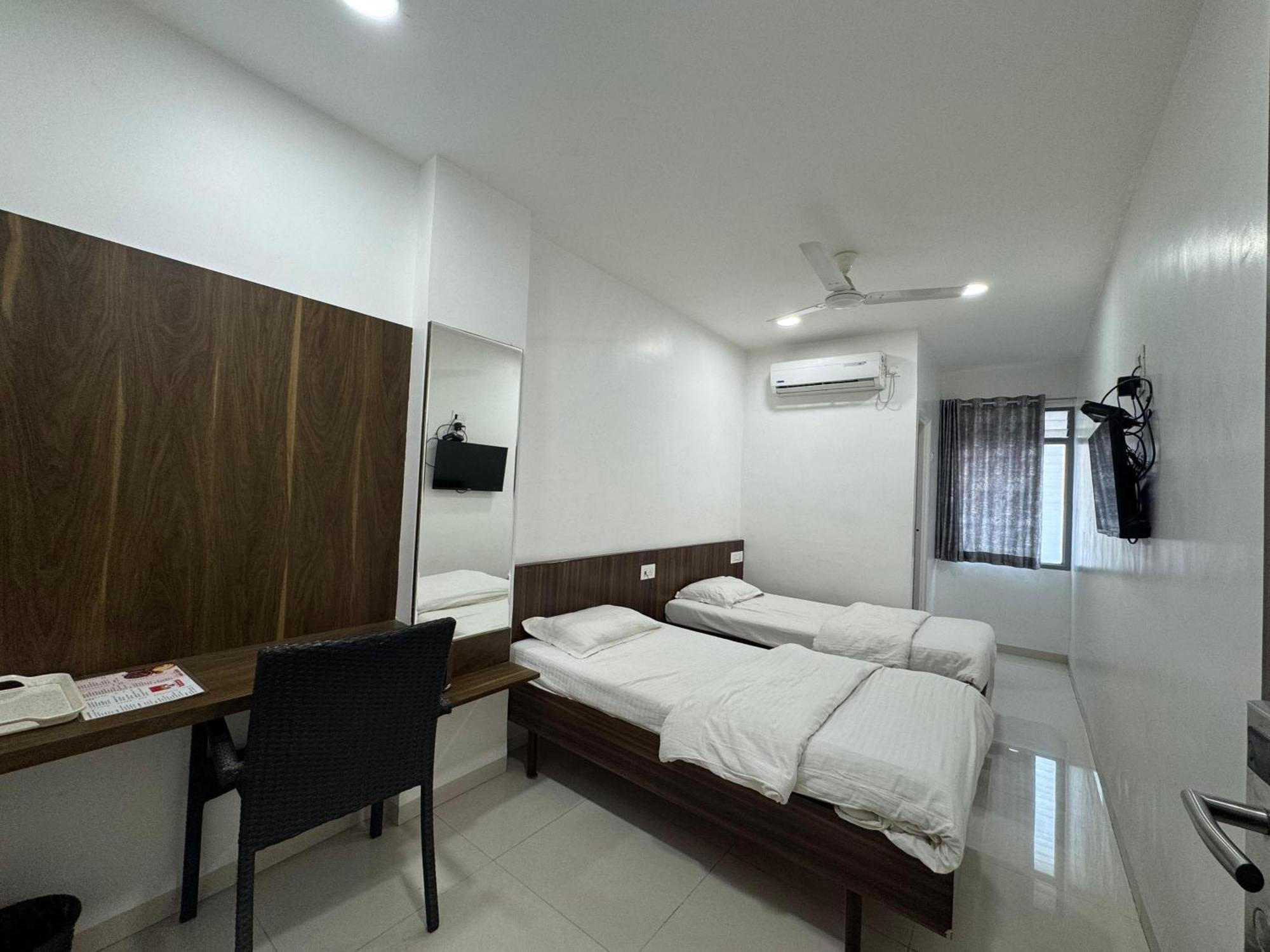 Hotel New Samrat Αουρανγκαμπάντ Εξωτερικό φωτογραφία