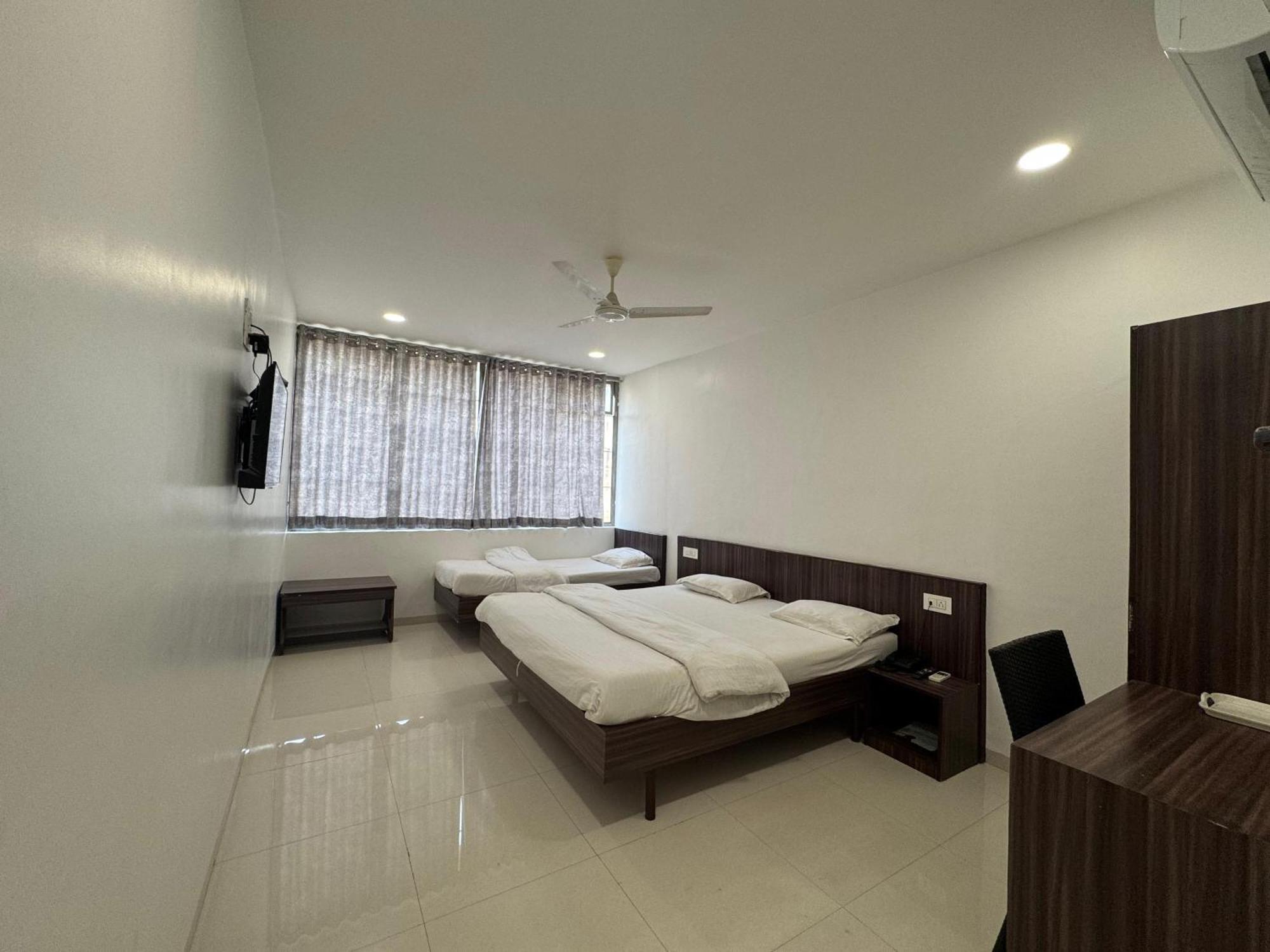Hotel New Samrat Αουρανγκαμπάντ Εξωτερικό φωτογραφία